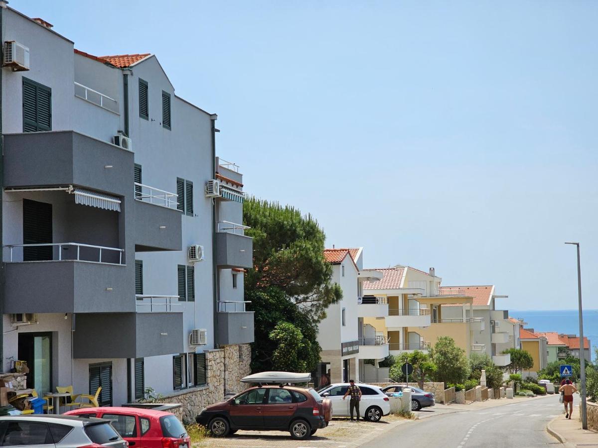 Apartments Bellevue Новалья Экстерьер фото