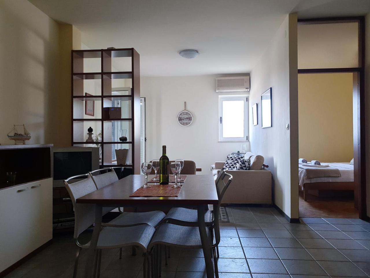 Apartments Bellevue Новалья Экстерьер фото