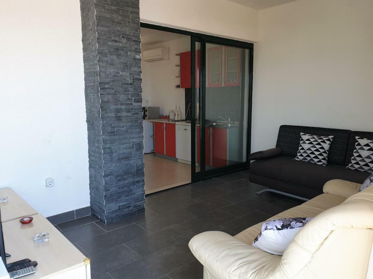 Apartments Bellevue Новалья Экстерьер фото